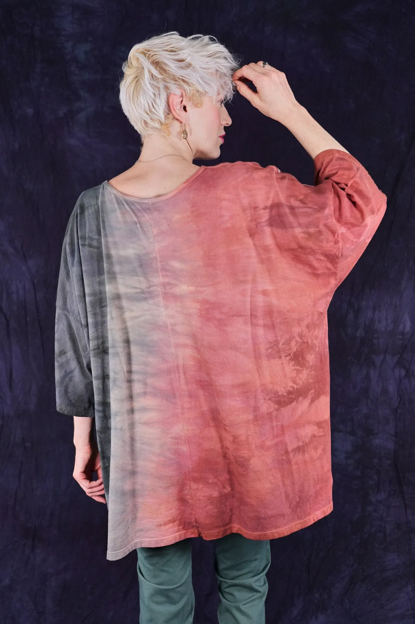1236HD Line Tee Coral Silt