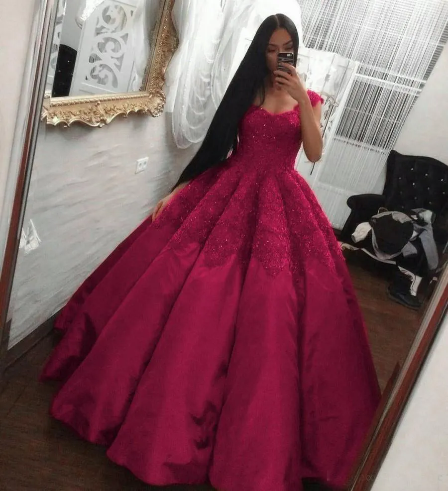 2018 Dark Red Satin Lace Quinceanera Dresses Ball Gowns Sweet 16 Dress vestidos de quinceañera