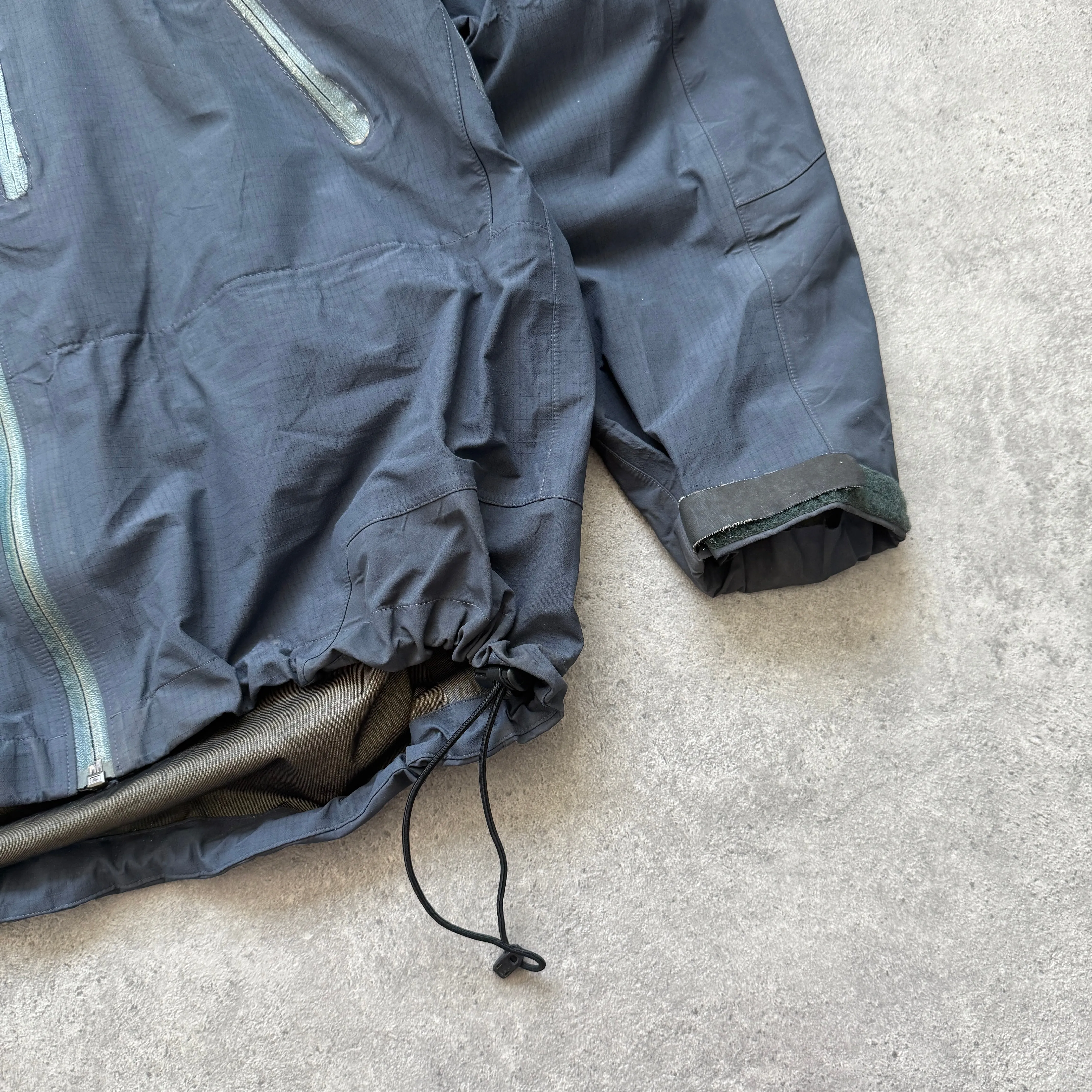 Arc’teryx RARE 2000s Beta AR Gore-tex XCR technical shell jacket (L)