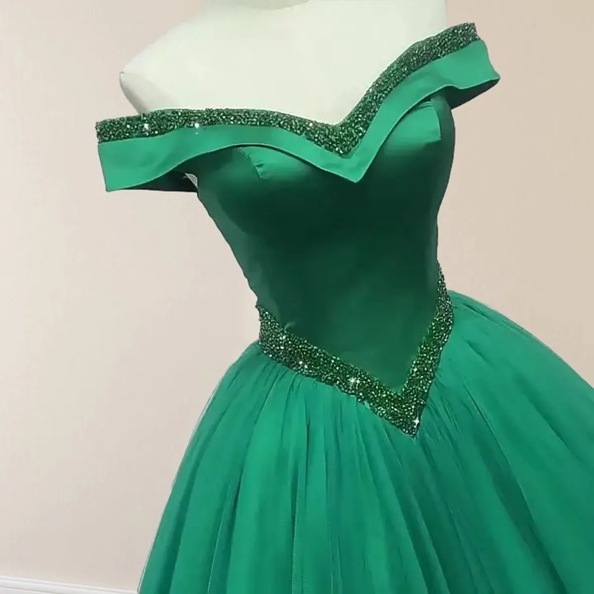 Beading Off the Shoulder Floor Length Quinceanera Dresses