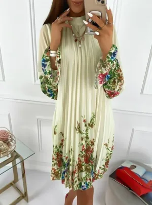 BerryBetty - Green Florla Print Bell Cuff Ruched Casual Dress
