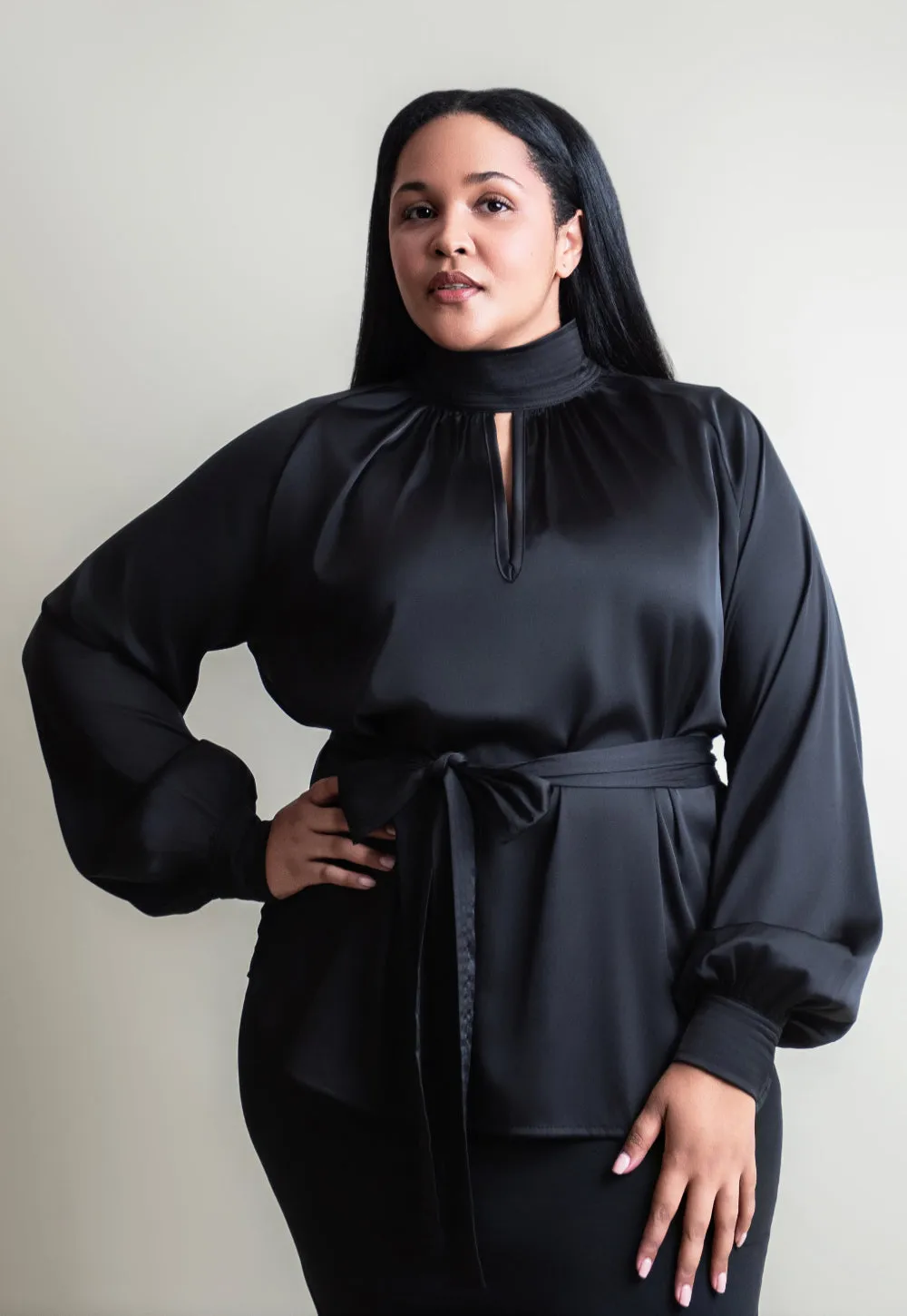 Bow blouse in Satin