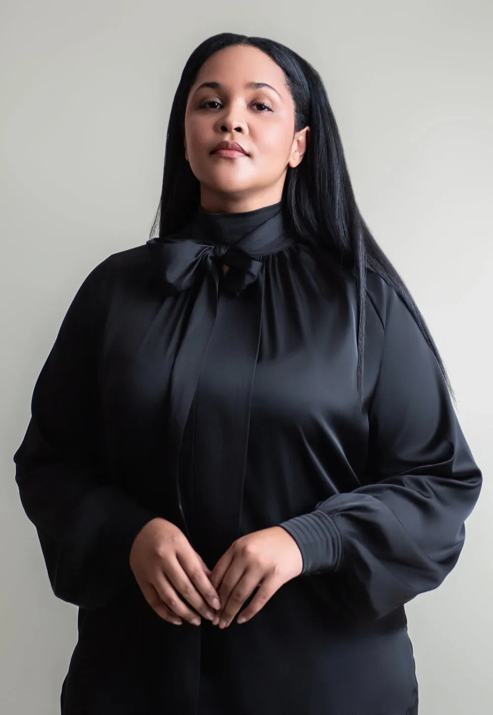 Bow blouse in Satin