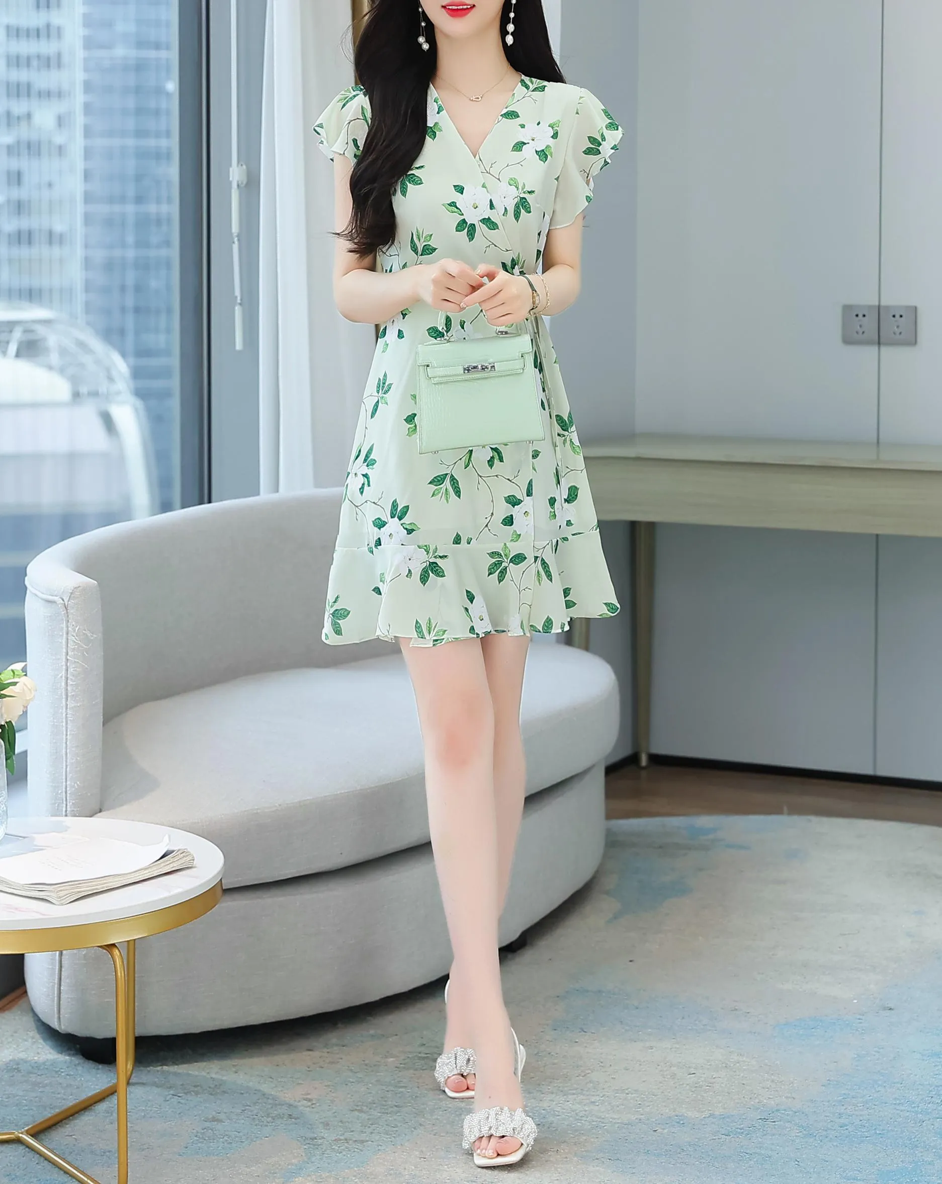 Charming A-line Women's Dress in Knee-length Floral Design