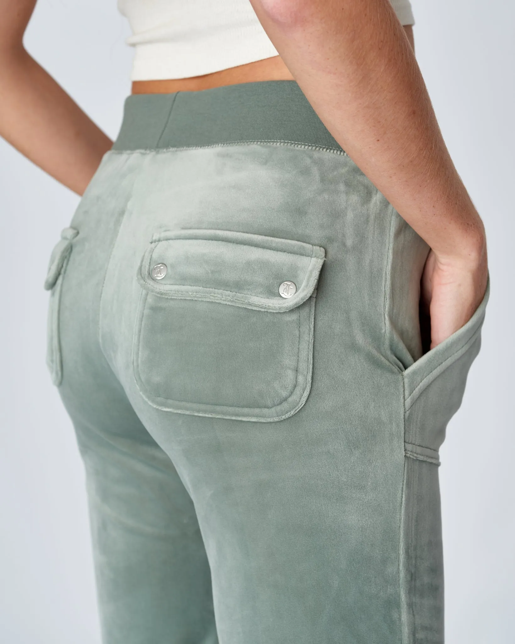 Classic Velour Del Ray Pant Chinois Green