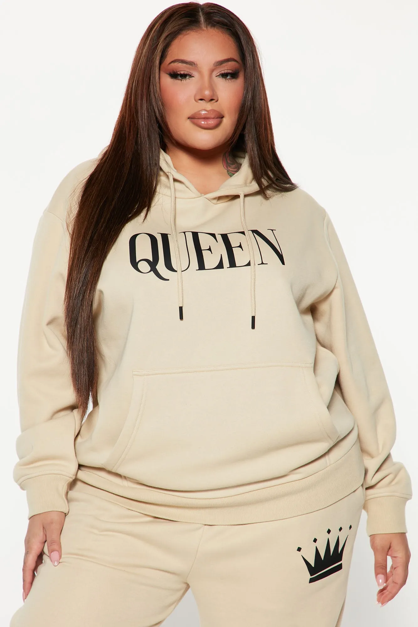 Family Goals Women's Queen Hoodie - Tan