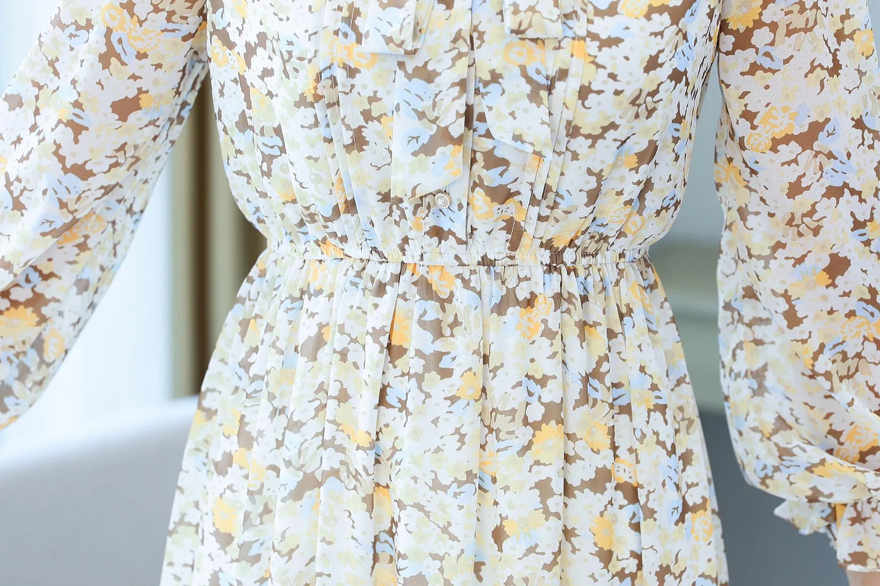 High-waisted A-line Dress in Elegant Chiffon for Women