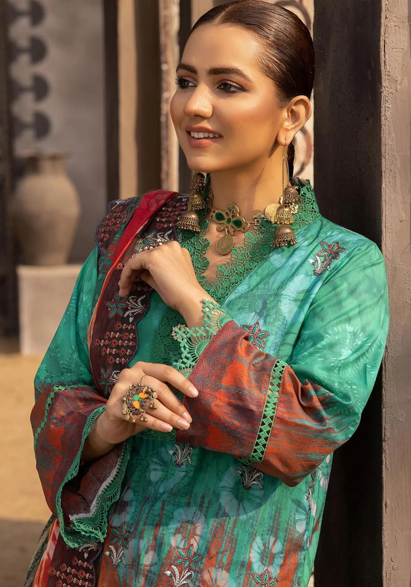 Mahees Vol-5 Embroidered Lawn Unstitched 3pcs