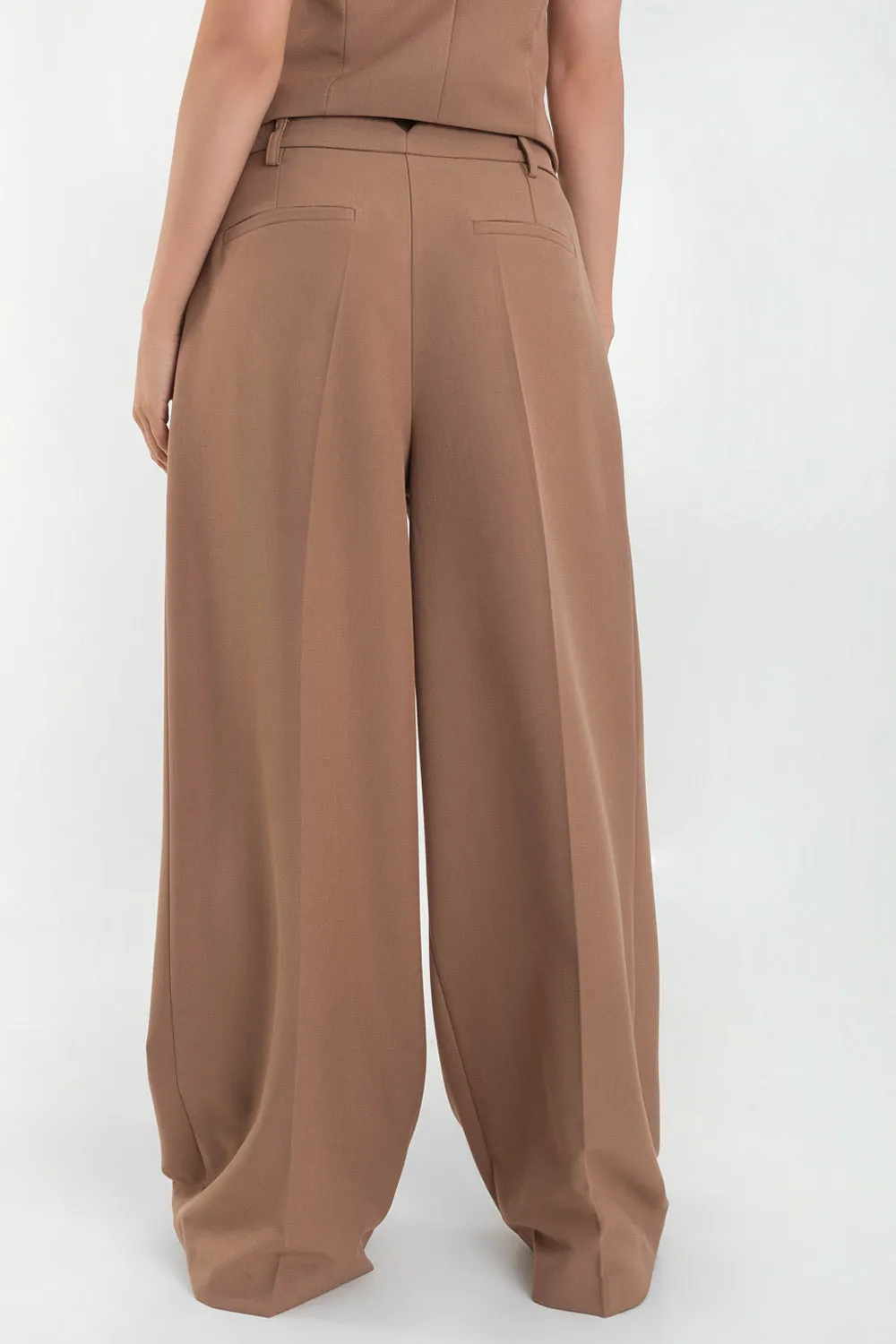 Pantalón de fit wide leg cintura baja con pinzas