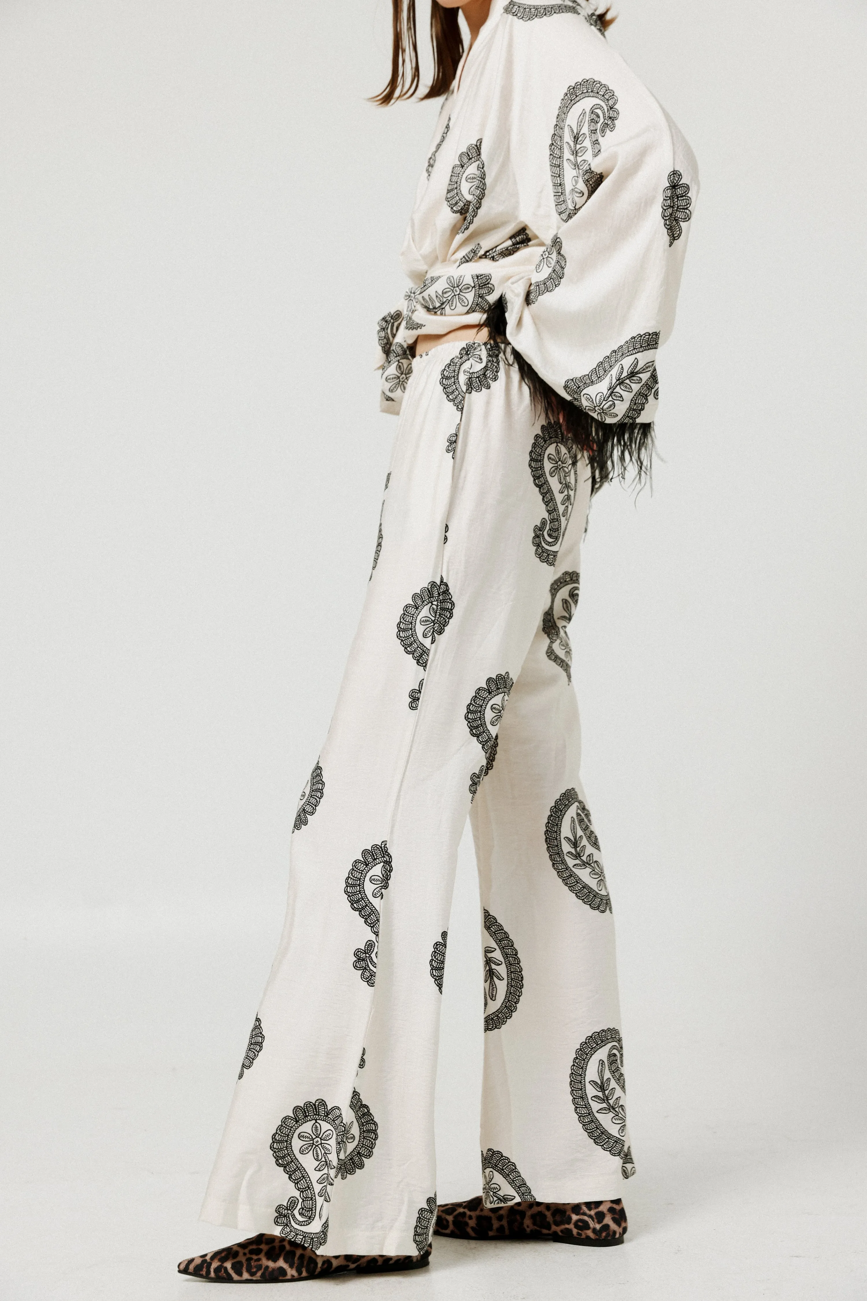 Peacock White Bottoms