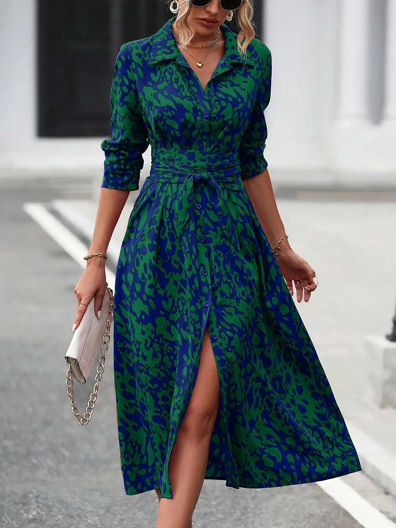 Printed Dress With Elegant Belt