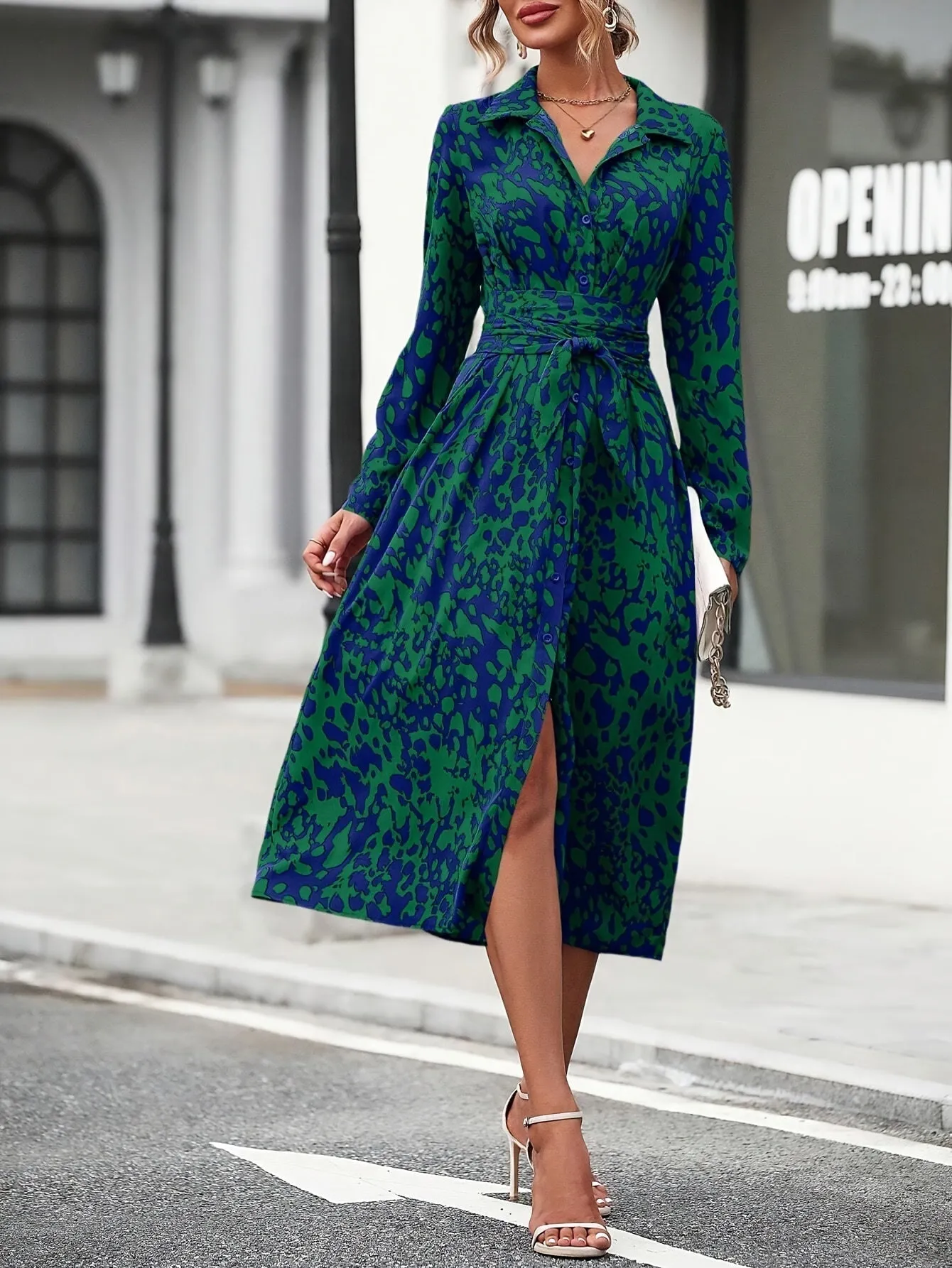 Printed Dress With Elegant Belt