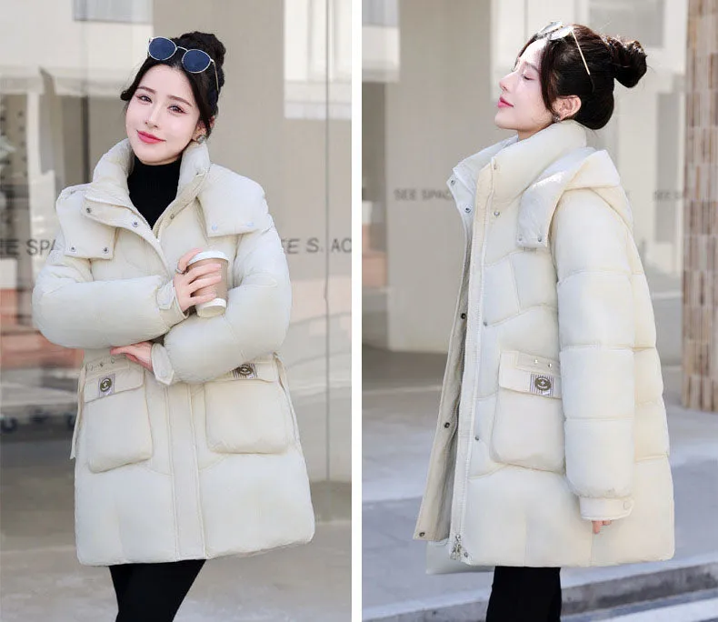 Quilted and Stain-resistant Puffer Coat for Women's Outdoor Adventures