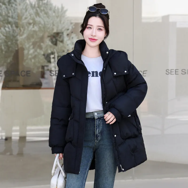 Quilted and Stain-resistant Puffer Coat for Women's Outdoor Adventures