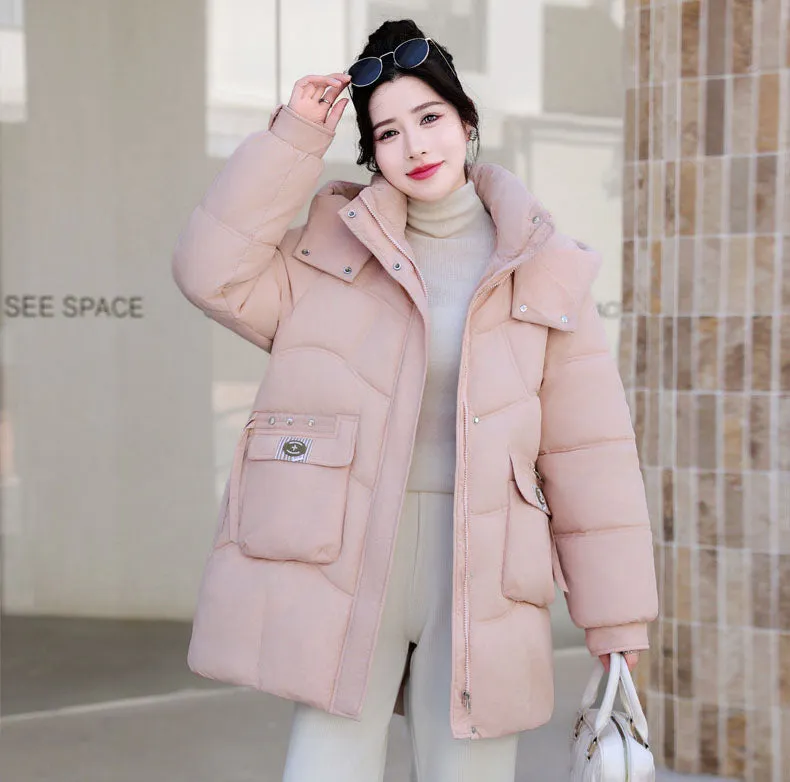 Quilted and Stain-resistant Puffer Coat for Women's Outdoor Adventures