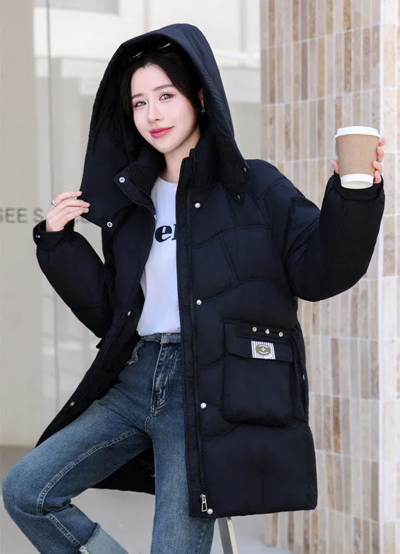 Quilted and Stain-resistant Puffer Coat for Women's Outdoor Adventures