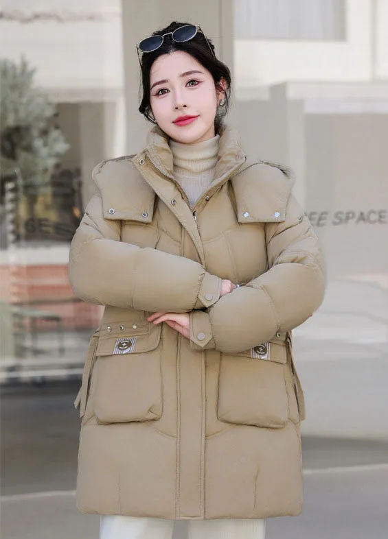 Quilted and Stain-resistant Puffer Coat for Women's Outdoor Adventures