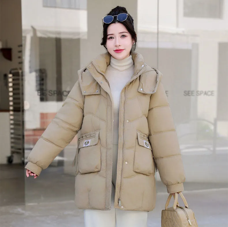Quilted and Stain-resistant Puffer Coat for Women's Outdoor Adventures
