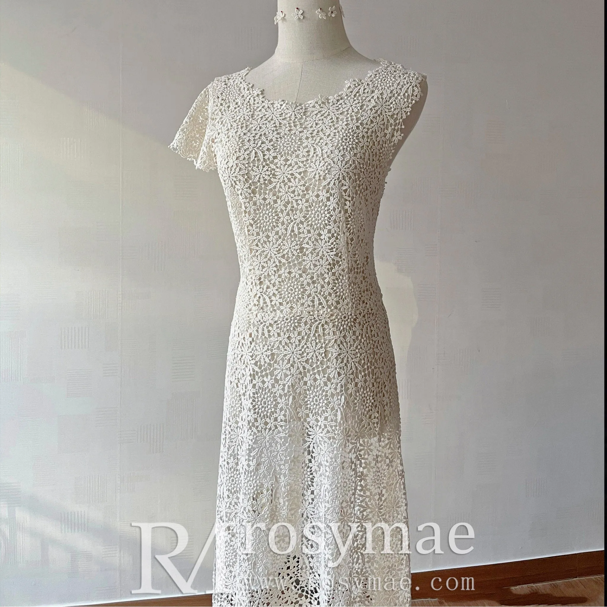 Scoop Short and Tea Length Lace Wedding Dress with Short Sleeve