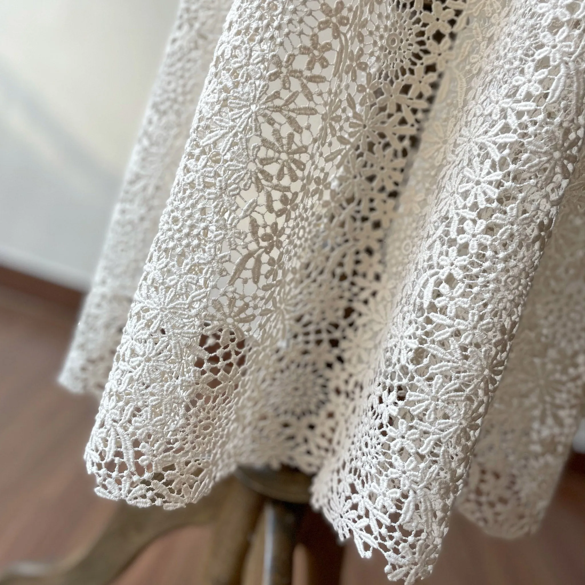 Scoop Short and Tea Length Lace Wedding Dress with Short Sleeve