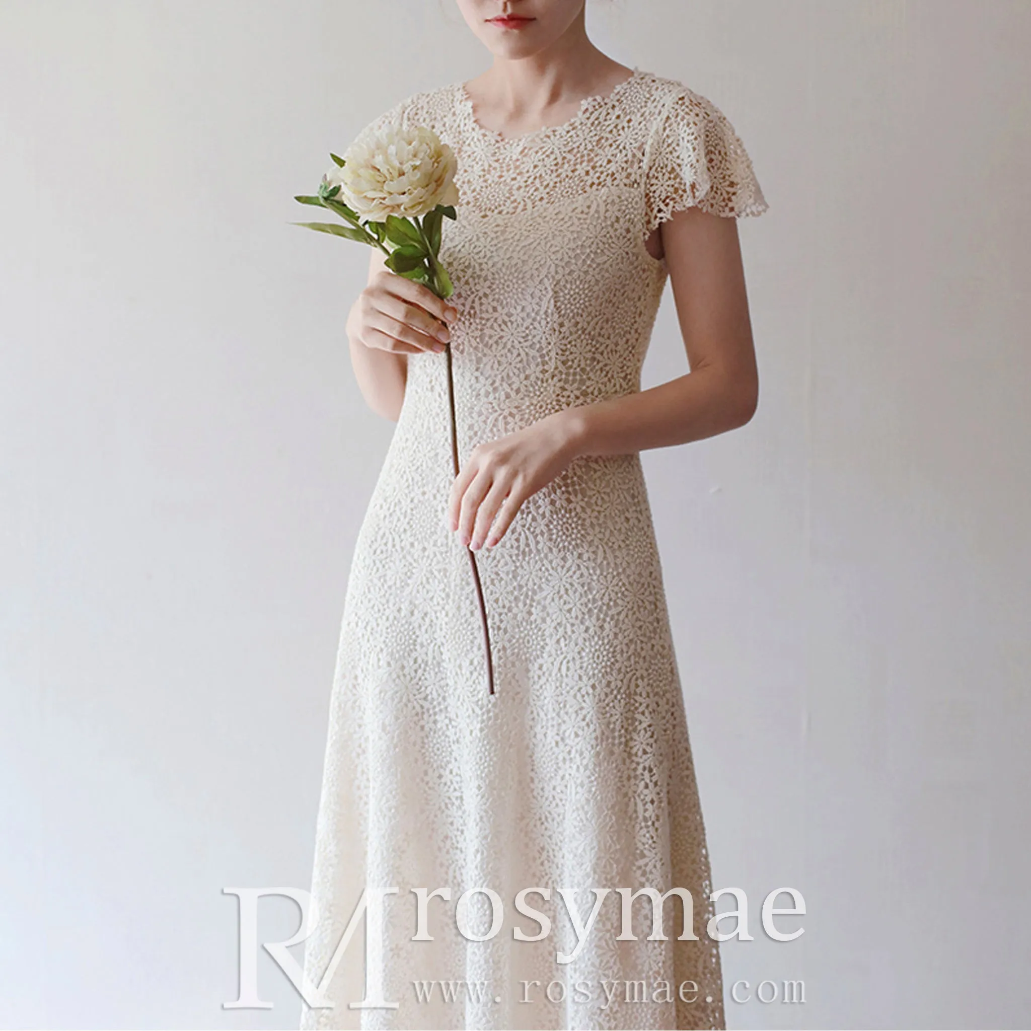 Scoop Short and Tea Length Lace Wedding Dress with Short Sleeve
