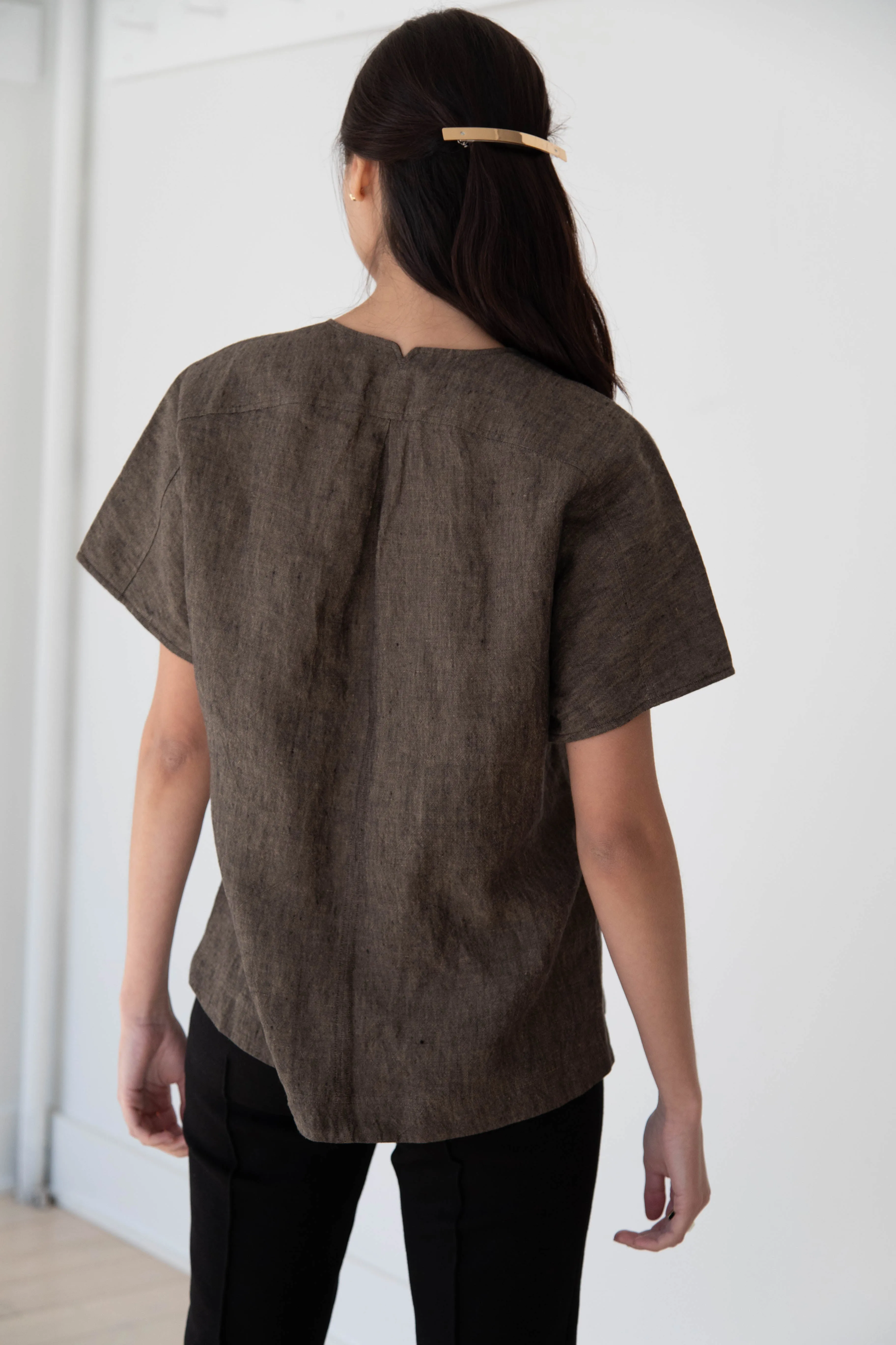 Seventyfive | Short Sleeve Top in Walnut Linen