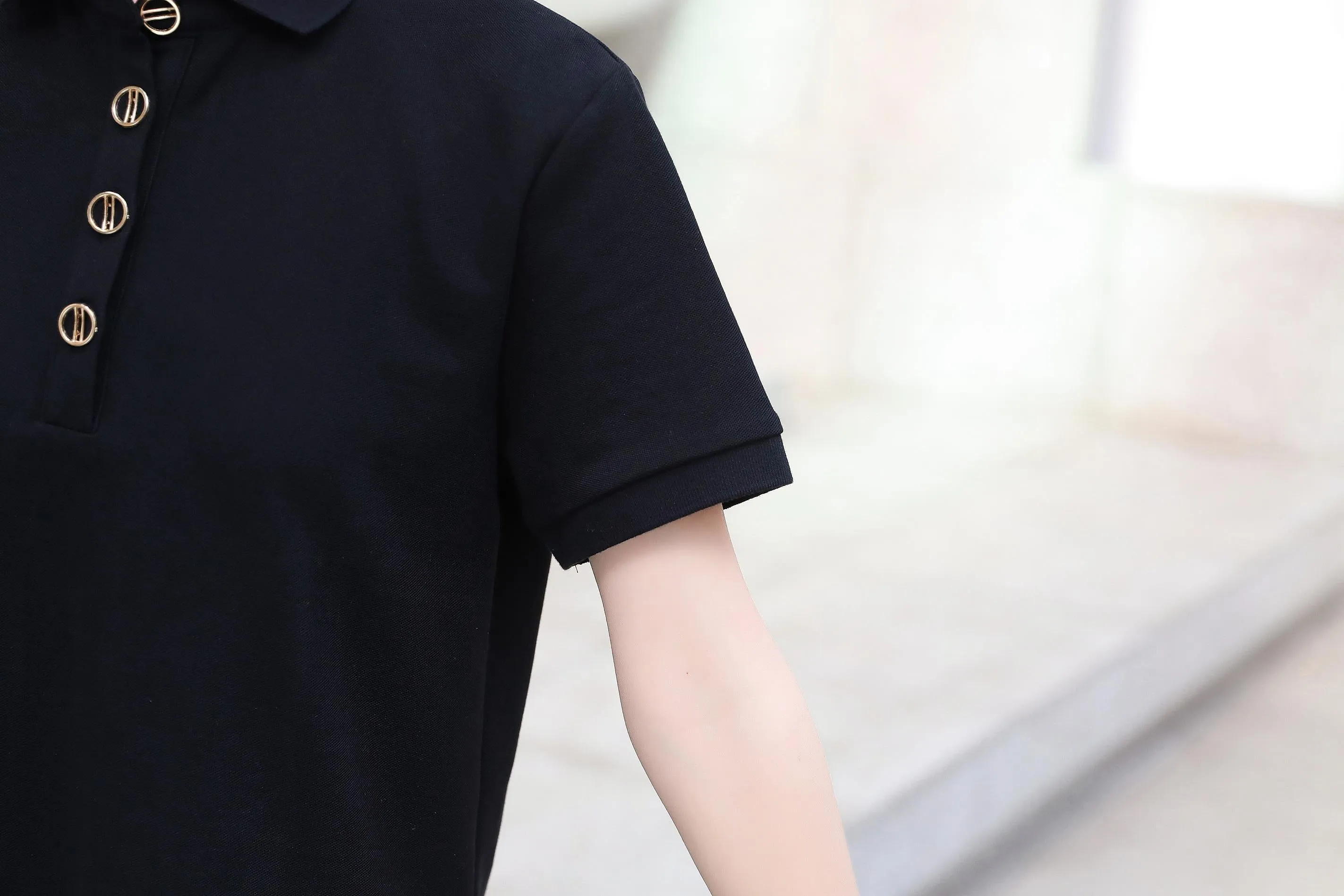 Thigh-Length Polo Style Dress for Active Women