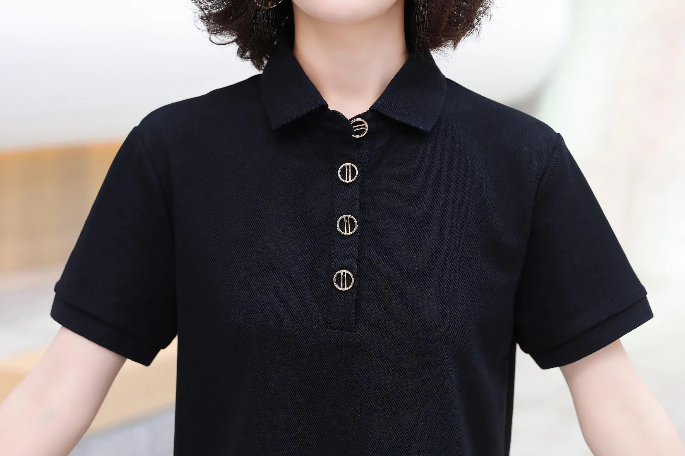 Thigh-Length Polo Style Dress for Active Women