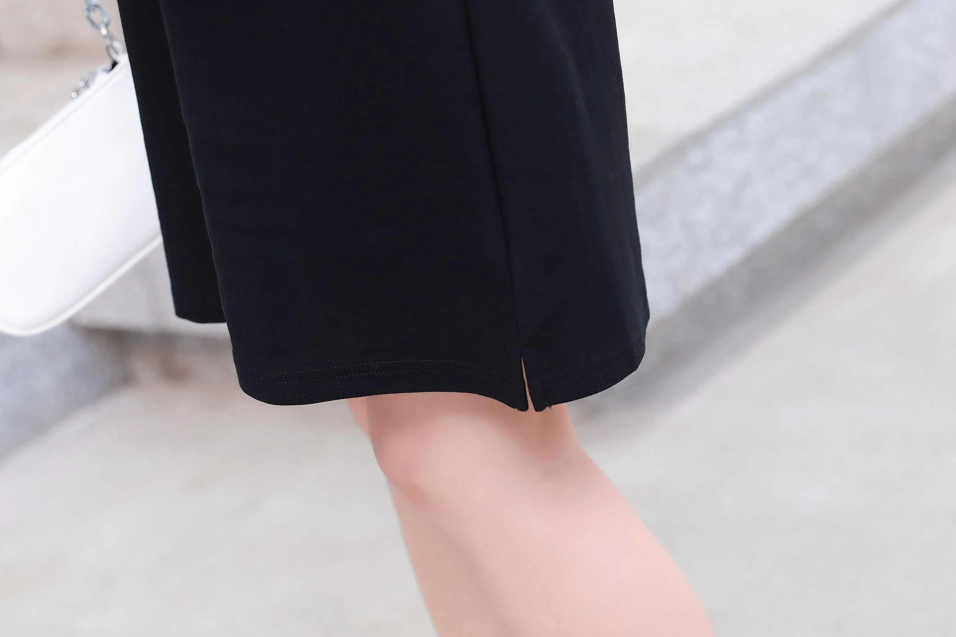 Thigh-Length Polo Style Dress for Active Women