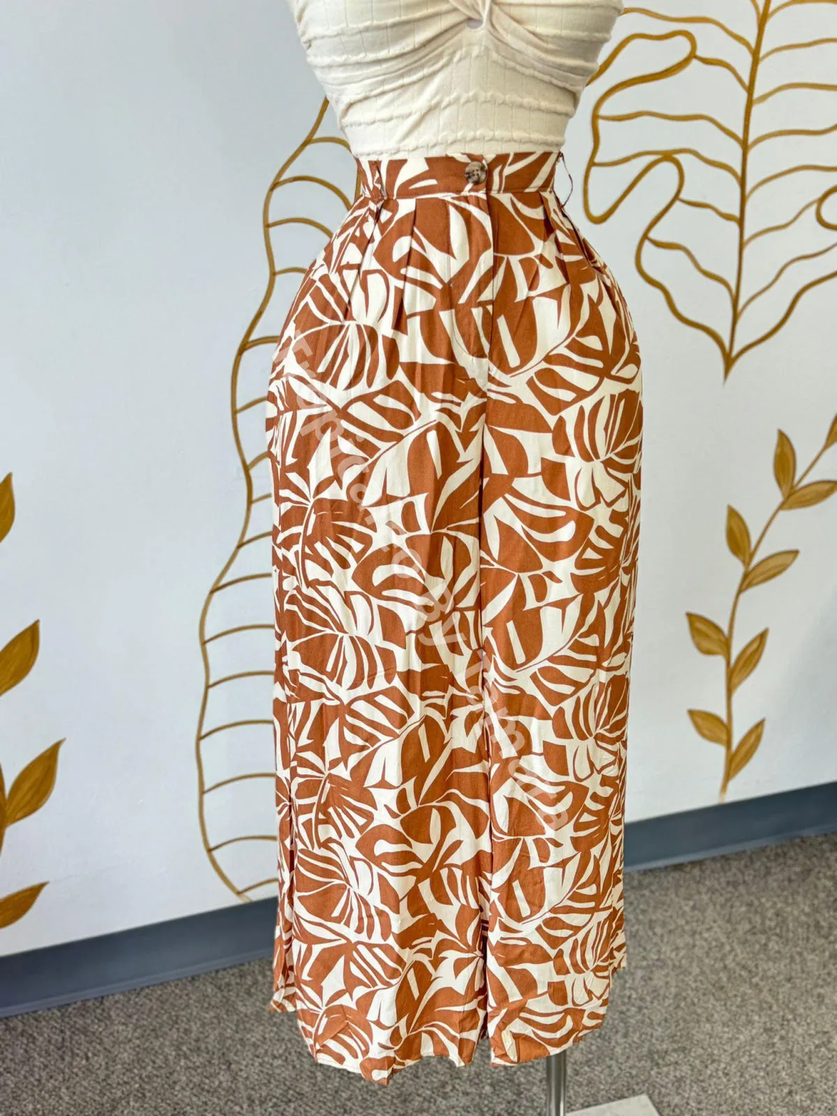 Tropical Print Wide-Leg Pants