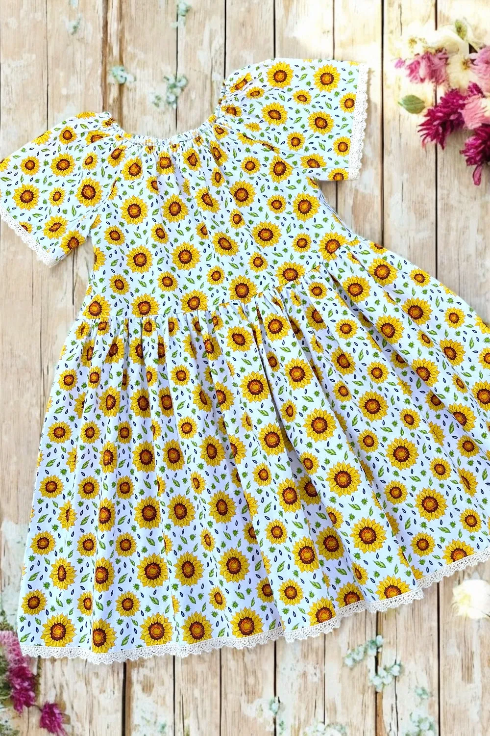 Vintage Seaside Dress 
‘Seeds to Sunflowers’ ~ Sz 12