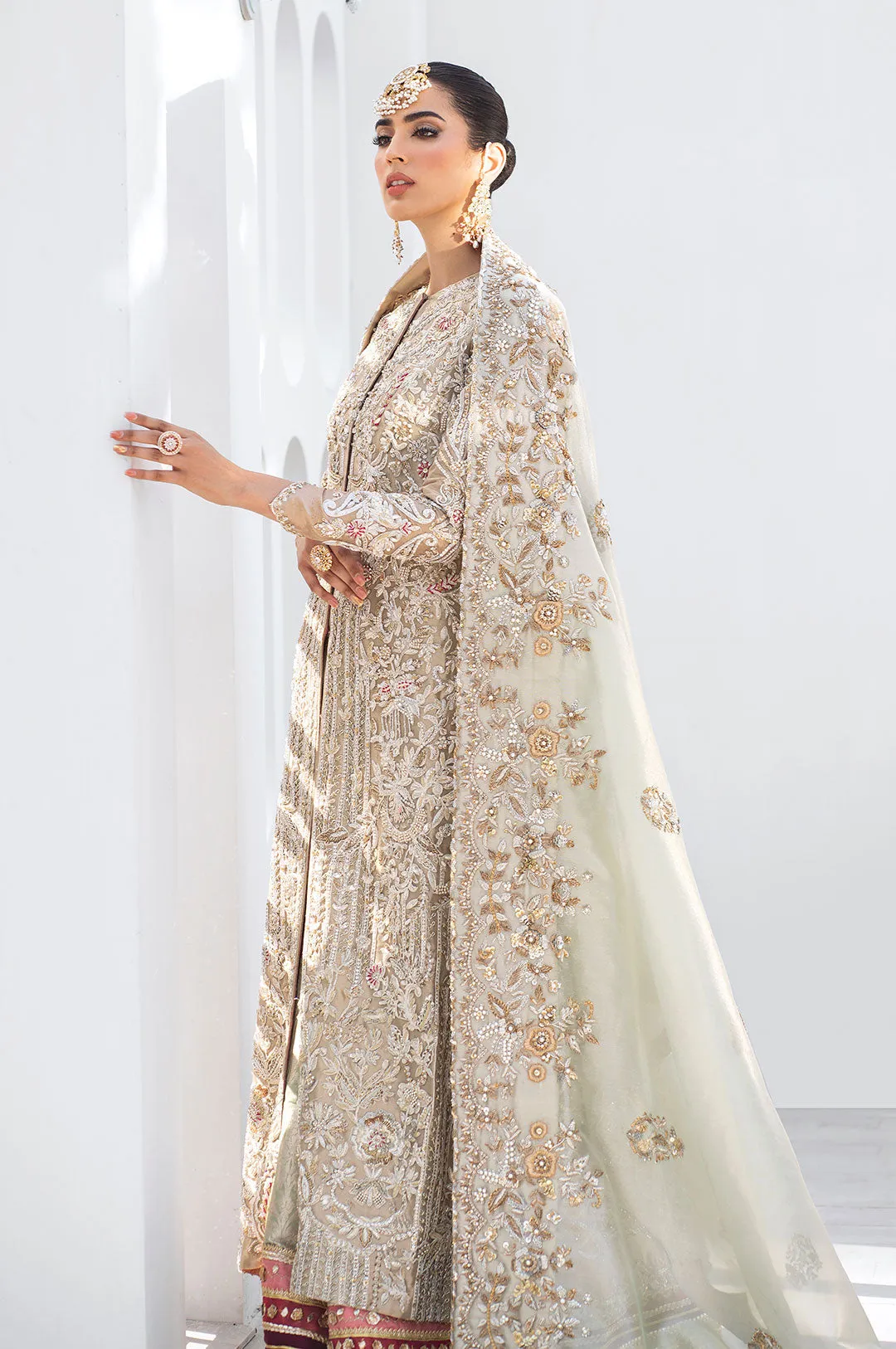 White Lehenga Kameez Pakistani Wedding Dresses
