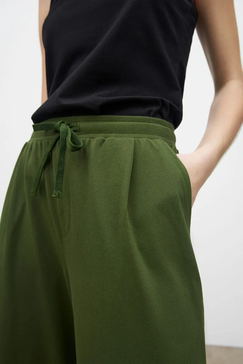 Wide leg pant in deep green