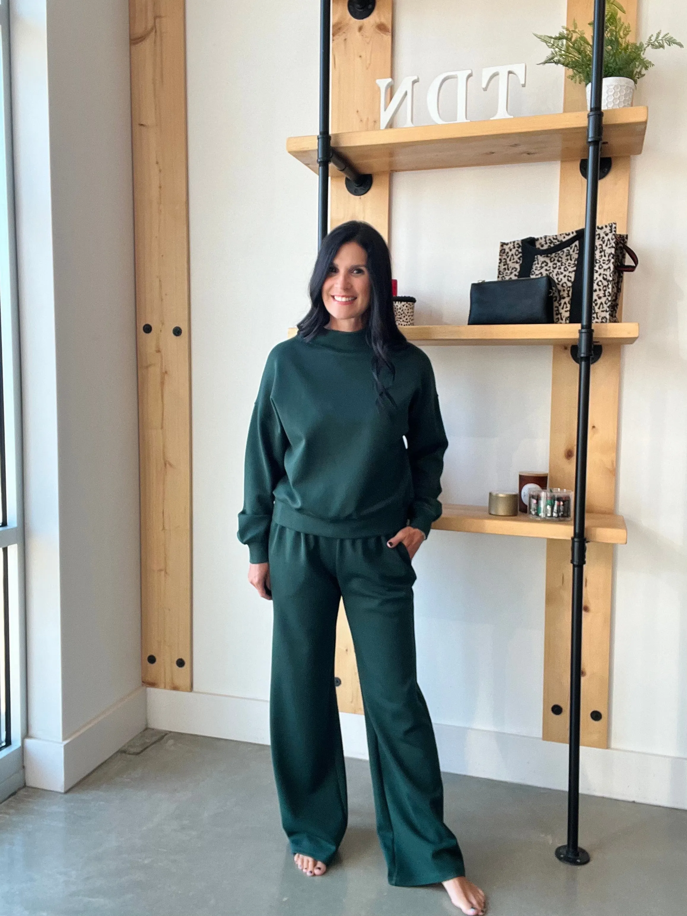 Wide Leg Scuba Sweatpants in Hunter Green
