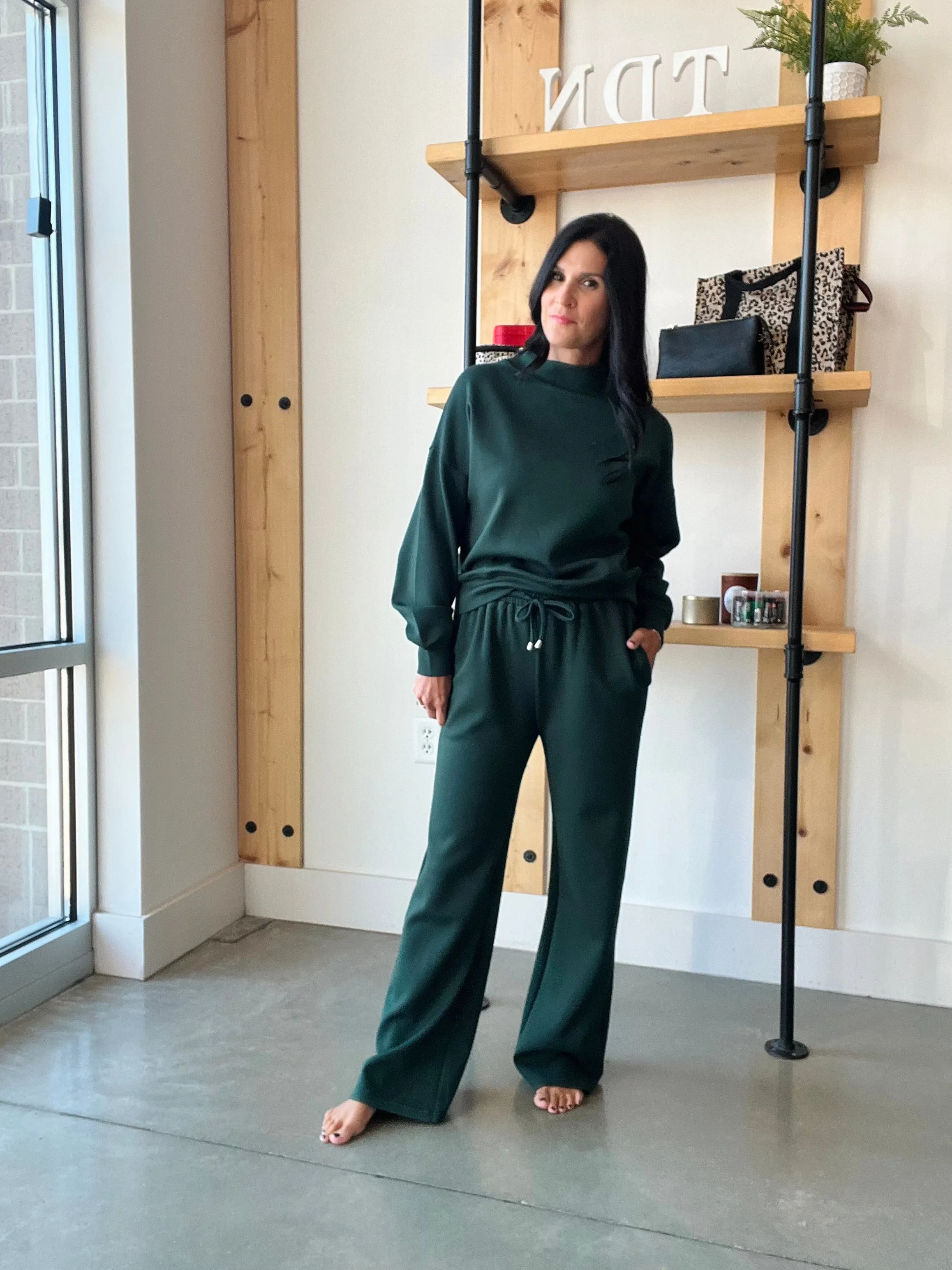 Wide Leg Scuba Sweatpants in Hunter Green
