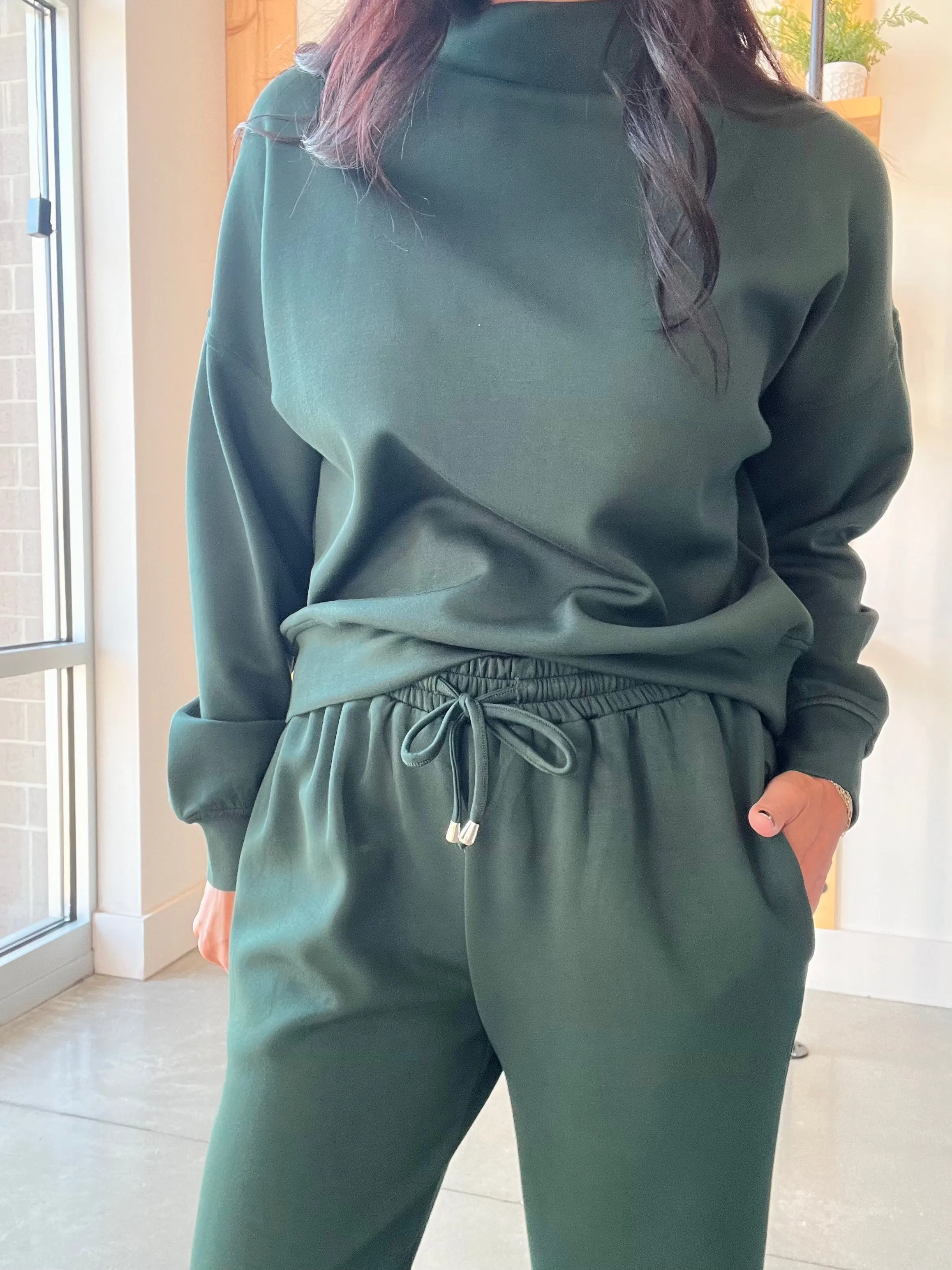 Wide Leg Scuba Sweatpants in Hunter Green