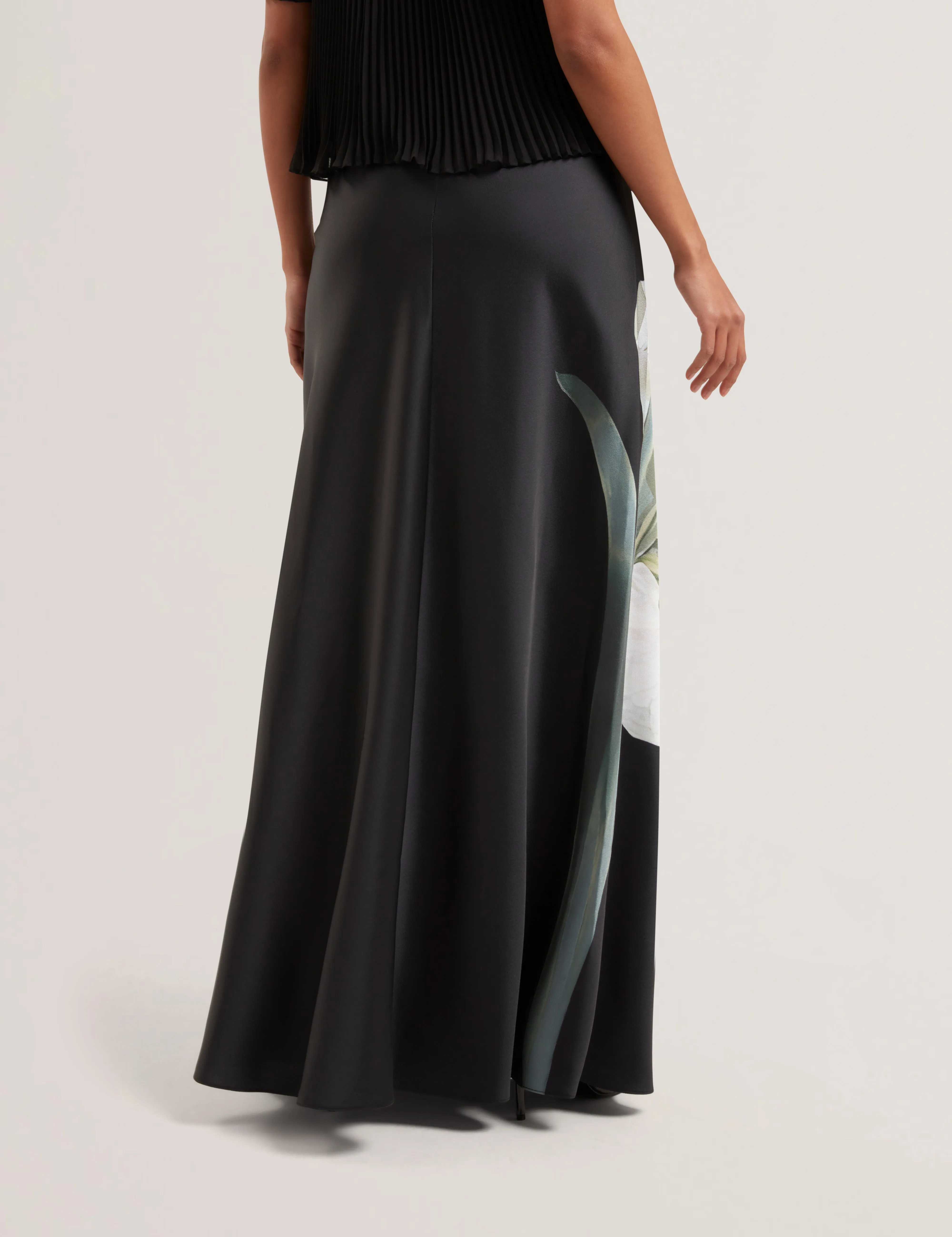 Zionna Satin Printed Maxi Skirt Black