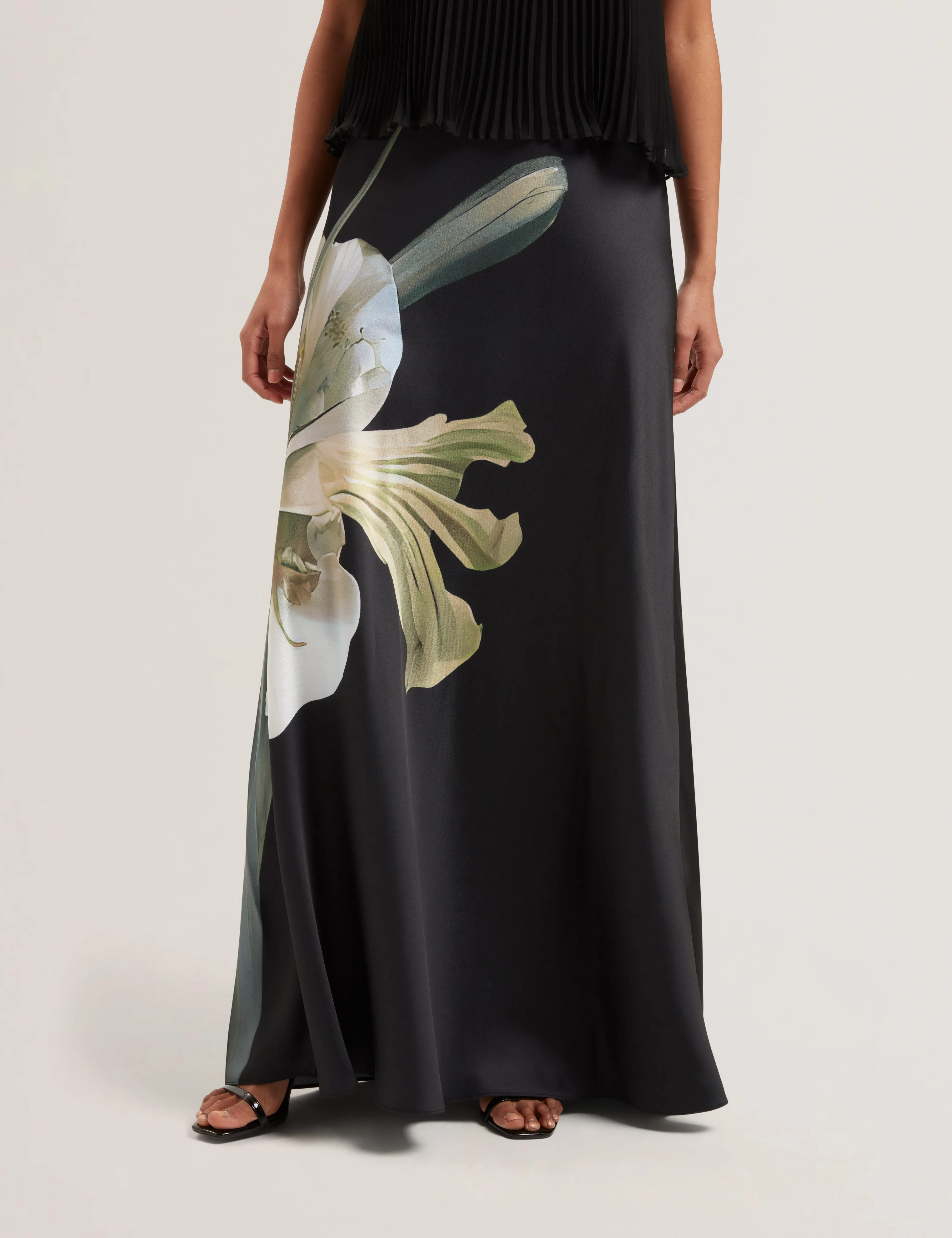 Zionna Satin Printed Maxi Skirt Black